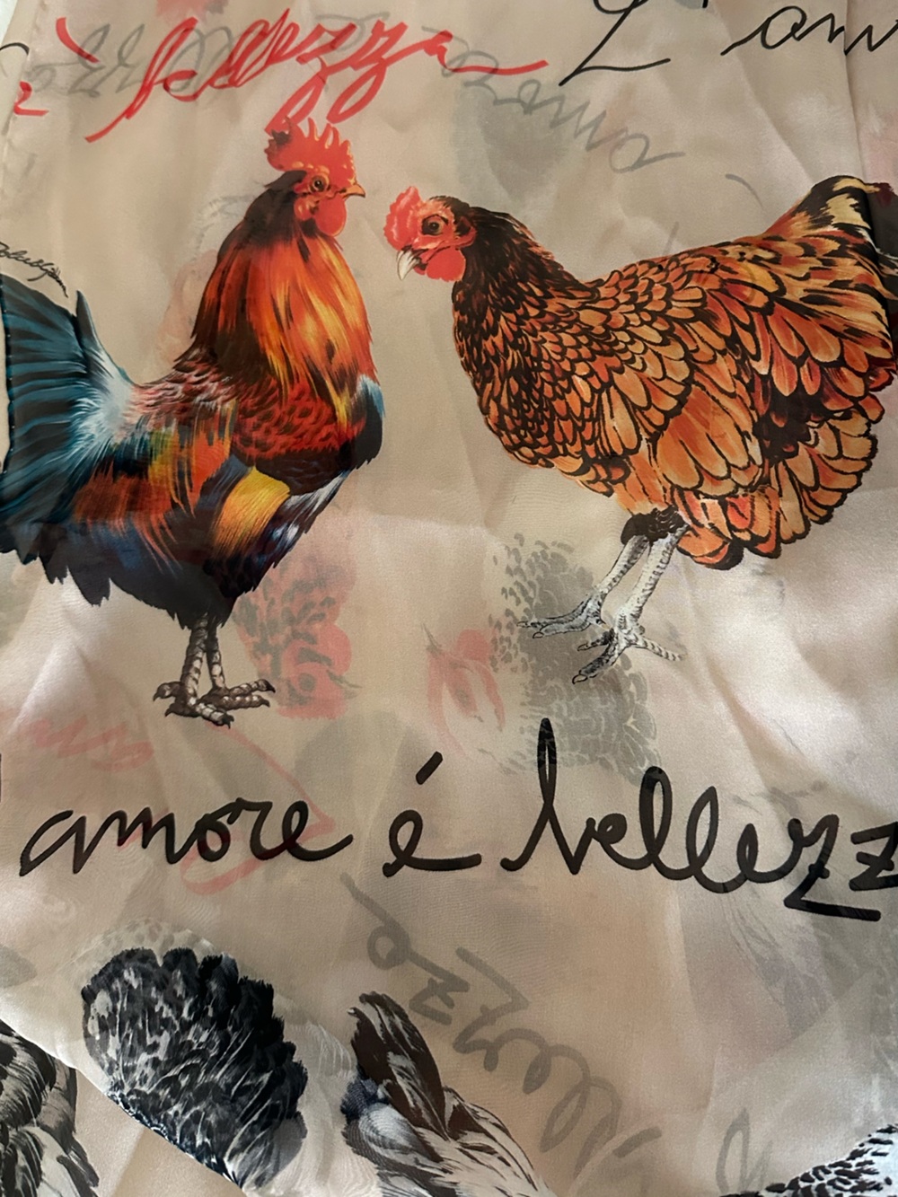 Dolce & Gabbana “L’Amore È Bellezza” Silk Chiffon Stole Scarf, 2017. NWT - Picture 8 of 11